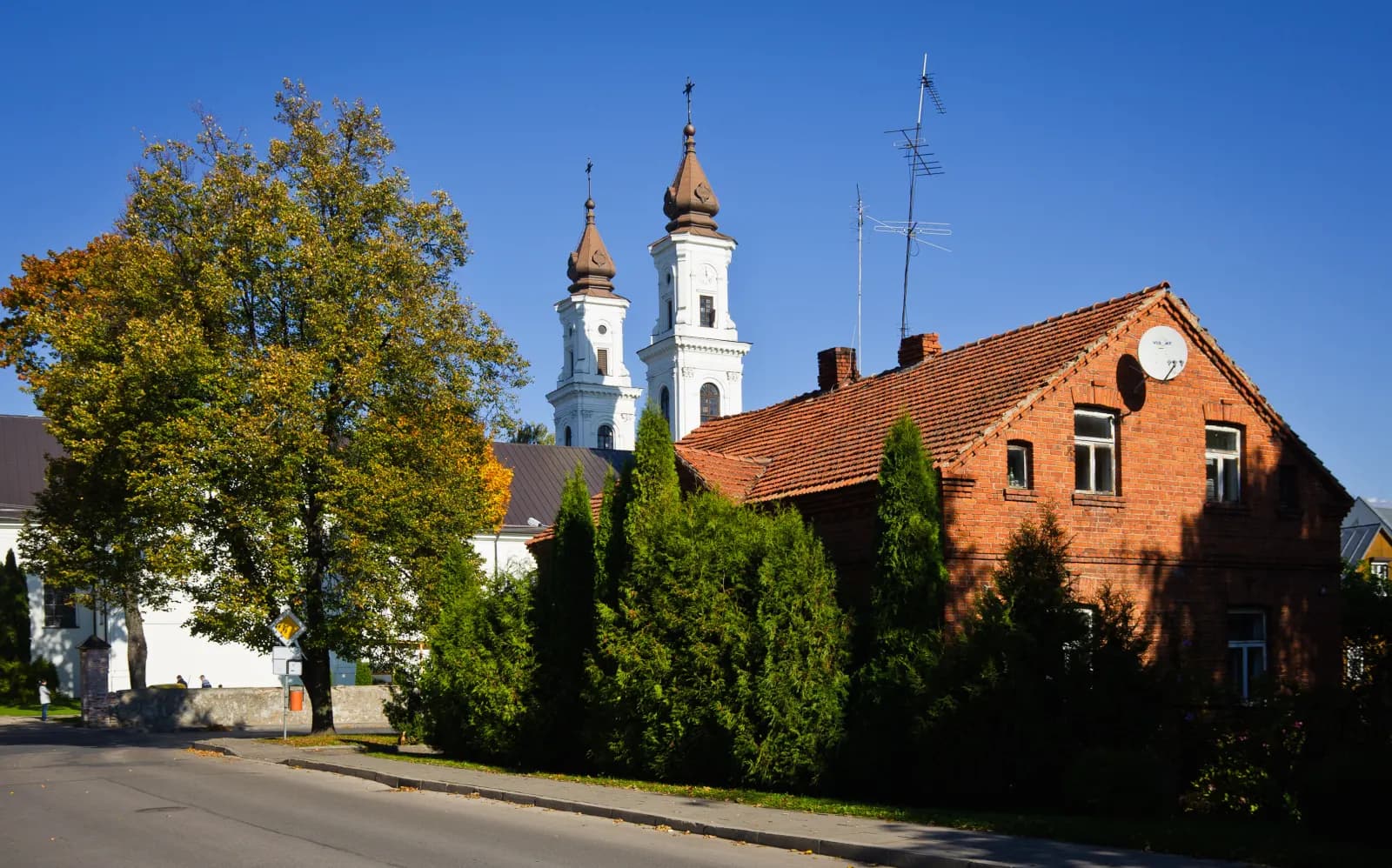 Marijampolės centro vaizdas apie Šv. Mykolo bažnyčią