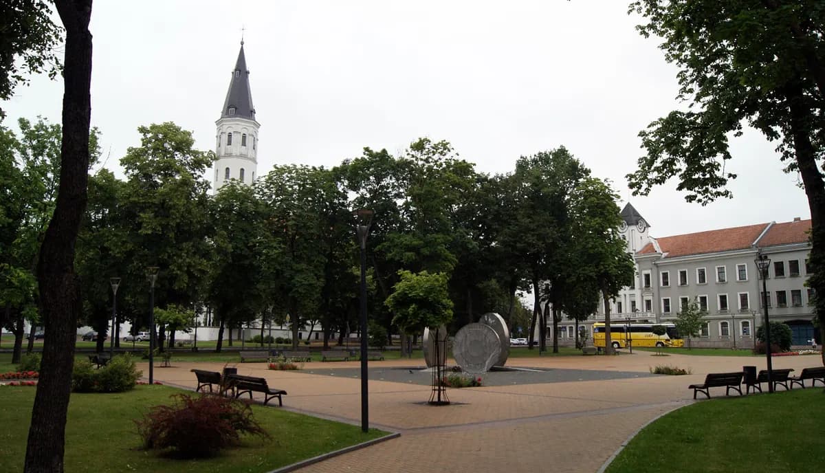 Kalėdos Prisikėlimo aikštėje (eglė, Kalėdų paštas, prakartėlė, apžvalgos ratas, karuselė), Šiauliai